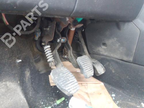 pedal-peugeot-partner-box-bodympv-16-hdi-bluehdi-75-2008-9367857 main image