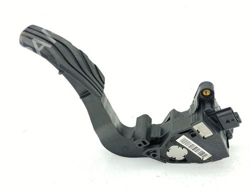 Pedal Pedal RENAULT MEGANE IV Hatchback (B9A/M/N_) 1.5 dCi 90 (B9A1) (90 hp) 37537373 37537373
