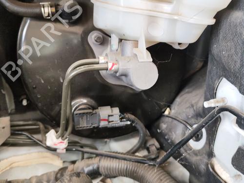 Used Servo brake MITSUBISHI OUTLANDER III (GG_W, GF_W, ZJ, ZL, ZK) Plug-in Hybrid (GG2W) (200 hp) 28378236