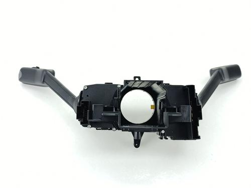 Switch SEAT ARONA (KJ7, KJP) 1.0 TSI | BP32417133I30