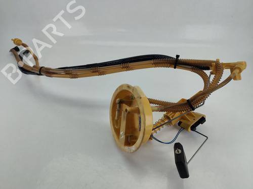 Used Fuel pump BMW X1 (E84) sDrive 20 d (163 hp) 25921245