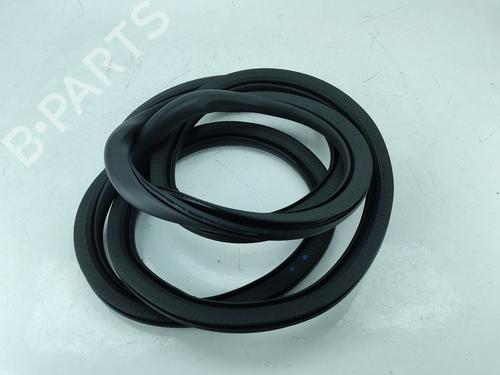 Rubber door seal OPEL CORSA F (P2JO) 1.2 (68) | BP29998955C142 