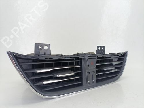 Used Air vent FORD FOCUS III [2010-2020]  25876397