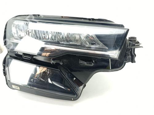 Right headlight SKODA KAROQ (NU7, ND7) 2.0 TDI | BP29401303C29 