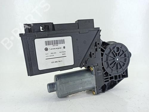 Used Right rear window motor VW TOUAREG (7LA, 7L6, 7L7) 5.0 V10 TDI (313 hp) 25875778