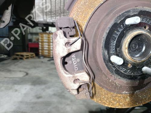 right-rear-brake-caliper-toyota-yaris-_p13_-2010-2011-2012-2013-2014-2015-2016-2017-2018-2019-2020-32853035 main image