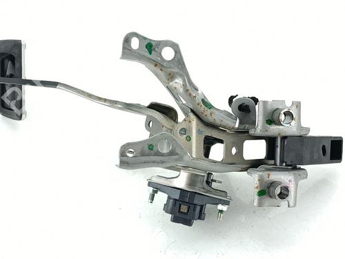 Break pedal TOYOTA YARIS (_P21_, _PA1_, _PH1_) 1.5 Hybrid (MXPH10, MXPH11) | BP30385413I19