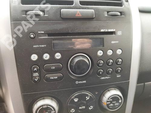 Used Radio Radio SUZUKI GRAND VITARA II (JT, TE, TD) 1.9 DDiS All-wheel Drive (JT419, TD44, JB419WD, JB419XD,... (129 hp) 9297842 9297842