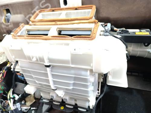 Heater matrix box CITROËN C4 Picasso I MPV (UD_) 1.6 HDi | BP31169917M61