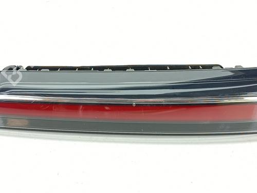 Venstre baglygte bagklap OPEL MOKKA 1.2 (76) (131 hp) 28193698