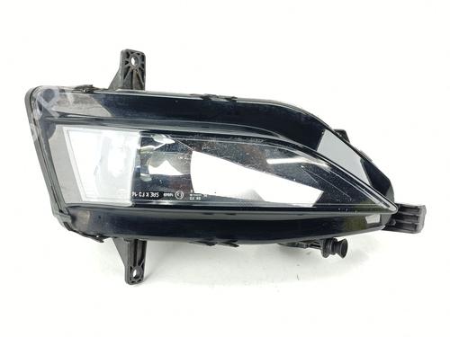 Used Left front fog light VW GOLF VII (5G1, BQ1, BE1, BE2) 1.4 TSI (125 hp) 31991150
