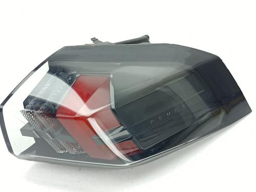 Used Right taillight Right taillight PEUGEOT 2008 II (UD_, US_, UY_, UJ_, UR_, UC_) 1.5 BlueHDI 110 (UDYHSK) (110 hp) 32289416 32289416