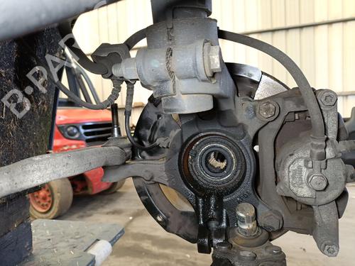 Used Left front steering knuckle Left front steering knuckle RENAULT MEGANE IV Hatchback (B9A/M/N_) 1.3 TCe 140 (B9NB) (140 hp) 34625886 34625886