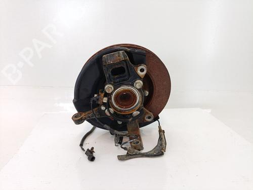 Used Left front steering knuckle MITSUBISHI L200 / TRITON (KJ_, KK_, KL_) [2014-2025]  25879404