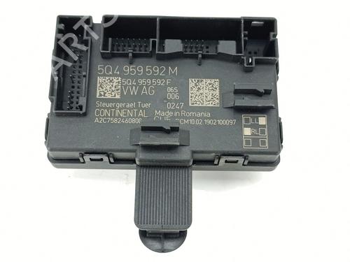 Elektronische module SEAT LEON (5F1) 1.5 TGi (131 hp) 30296784