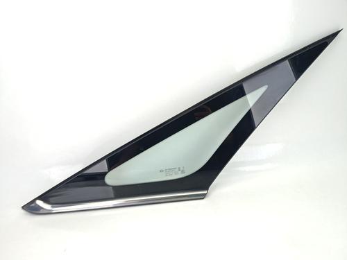 Vidro triangular frente esquerdo Vidro triangular frente esquerdo 38016376 38016376