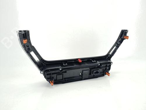 Climate control TOYOTA COROLLA Saloon (_E21_) 1.8 VVTi Hybrid (ZWE211, MZEA12) | BP38051177I5 - Image 4