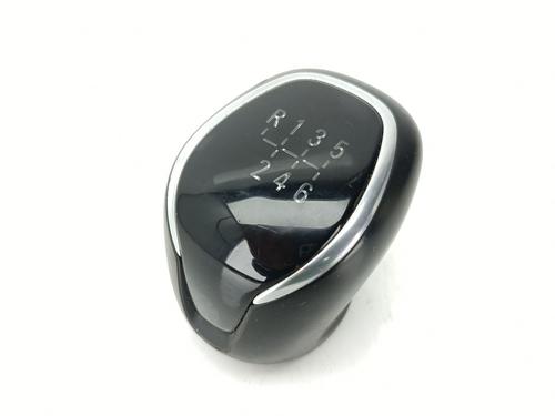 shift-knob-opel-crossland-x-crossland-p17-p2qo-2017-31886220 main image