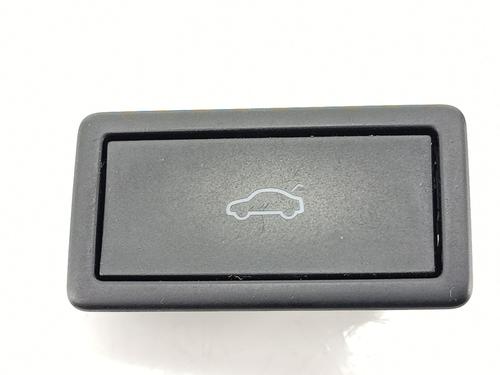 kombi-kontakt-stilkkontakt-seat-ateca-kh7-khp-2016-32666739 main image