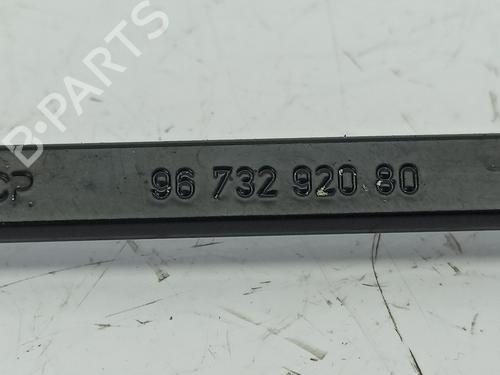 Front windshield wiper arm PEUGEOT 2008 I (CU_) 1.6 BlueHDi 100 | BP13345066C143 