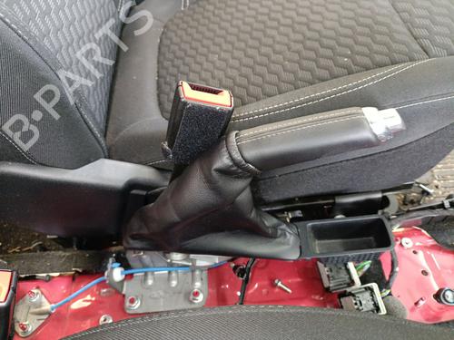 hand-brake-ford-puma-j2k-cf7-2019-35901125 main image