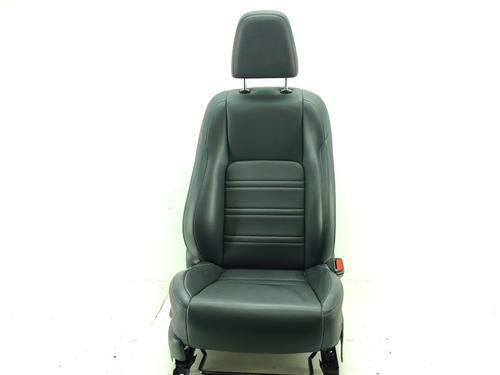 Used Right front seat LEXUS NX (_Z1_) 300h (AYZ10_) (155 hp) 29562190