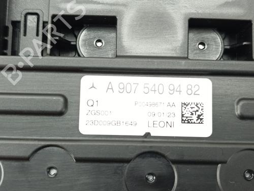 Fuse box MERCEDES-BENZ SPRINTER 3,5-t Van (B907, B910) 317 CDI RWD (907.631, 907.633, 907.635, 907.637) | BP40013056E1 - Image 3