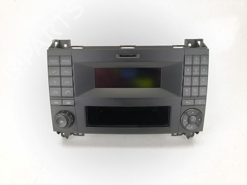 Used Radio MERCEDES-BENZ SPRINTER 3,5-t Van (B906) [2006-2020]  26559870