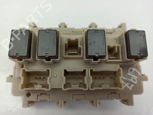 Fuse box NISSAN QASHQAI II SUV (J11, J11_)  | BP8945263E1 