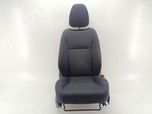 Used Right front seat Right front seat TOYOTA YARIS (_P13_) 1.0 (KSP130) (72 hp) 32771910 32771910