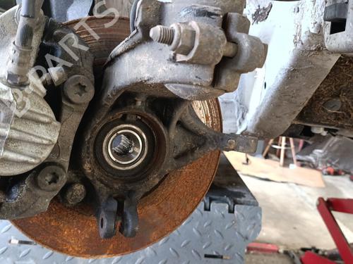 Used Right front steering knuckle Right front steering knuckle CITROËN C3 III (SX) 1.5 BlueHDi 100 (SXYHYP, SXYHTU) (102 hp) 32411665 32411665