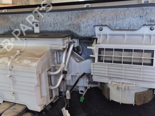 Used Heater matrix box SUZUKI GRAND VITARA II (JT, TE, TD) 1.9 DDiS All-wheel Drive (JT419, TD44, JB419WD, JB419XD,... (129 hp) 28974354