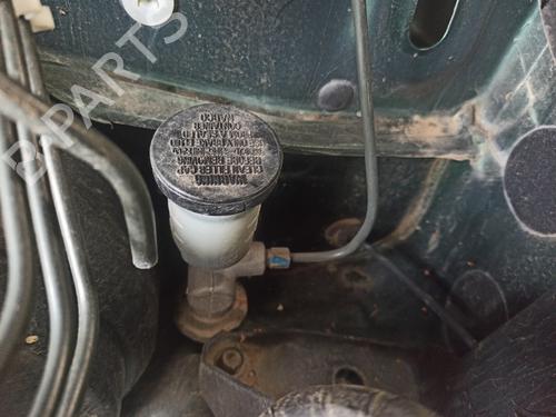 Used Clutch slave cylinder NISSAN PICK UP (D22) 2.5 Di 4WD (133 hp) 26559573