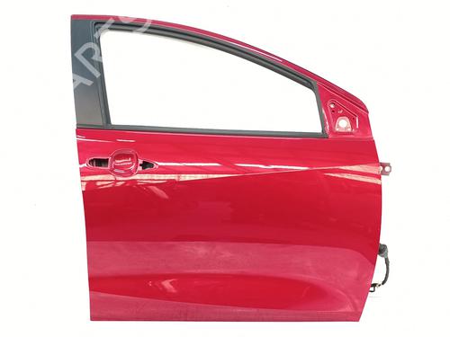 right-front-door-toyota-yaris-_p21_-_pa1_-_ph1_-2020-39592469 main image