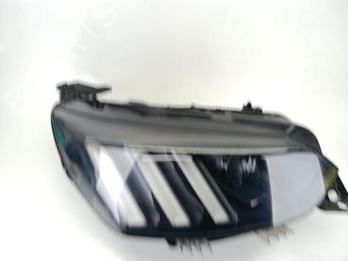 Used Right headlight Right headlight PEUGEOT 208 II (UB_, UP_, UW_, UJ_) 1.2 PureTech 100 (101 hp) 34240583 34240583