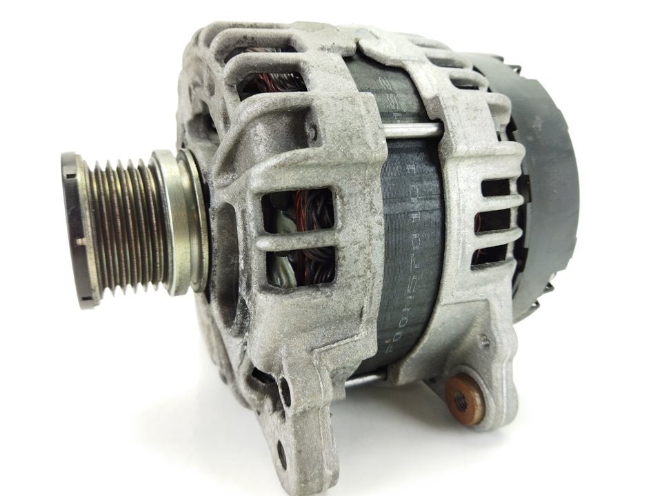Alternator AUDI A4 B8 (8K2) 2.0 TDI 8944785 BParts