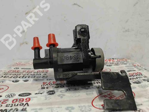 radiator-fan-audi-a4-b5-avant-8d5-19-hybrid-1j0906283-1994-1995-1996-1997-1998-1999-2000-2001-2002-9066910 main image