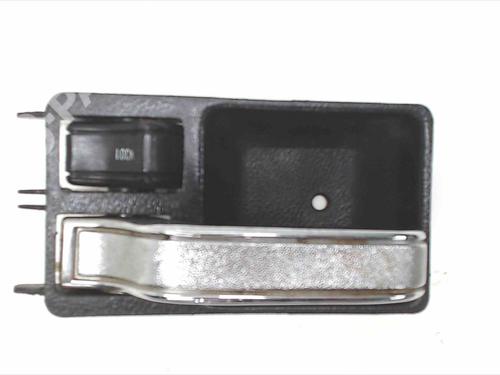 Used Front left interior door handle Front left interior door handle JEEP CHEROKEE (XJ) 2.5 TD 4x4 (116 hp) 9068066 9068066