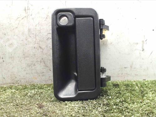 Used Front right exterior door handle Front right exterior door handle SUZUKI GRAND VITARA I (FT, HT) 2.0 HDI 110 16V 4x4 (SQ420D, TD83V) (109 hp) 10341910 10341910