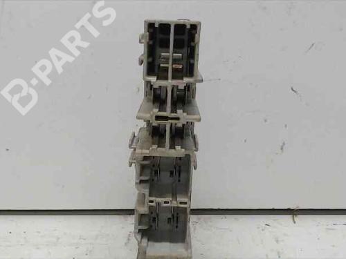 Fuse box TOYOTA HILUX VII Pickup (_N1_, _N2_, _N3_) 2.5 D-4D 4WD (KUN25) | BP9062876E1 