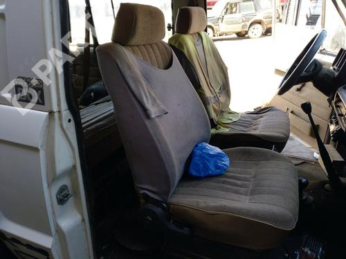 Used Right front seat Right front seat ISUZU TROOPER I Open Off-Road Vehicle (UBS) 2.2 TD (UBS52) (72 hp) 11175636 11175636