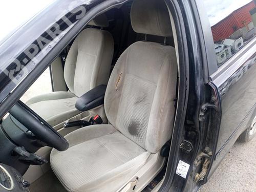 Used Left front seat Left front seat FORD FOCUS II (DA_, HCP, DP) 2.0 TDCi (136 hp) 9068401 9068401