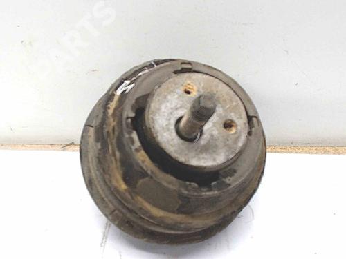 Used Engine mount Engine mount BMW 5 (E39) 528 i (193 hp) 9065928 9065928