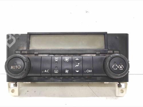 climate-control-renault-laguna-ii-grandtour-kg01_-19-dci-kg0g-8200264425-2001-2002-2003-2004-2005-2006-2007-11130778 main image