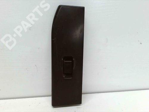 Used Right front window switch Right front window switch NISSAN TERRANO I (WD21) 2.7 TD 4WD (LBYD21) (99 hp) 10925822 10925822