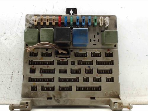 Used Fuse box Fuse box PEUGEOT 309 I (10C, 10A) 1.6 (75 hp) 10697276 10697276