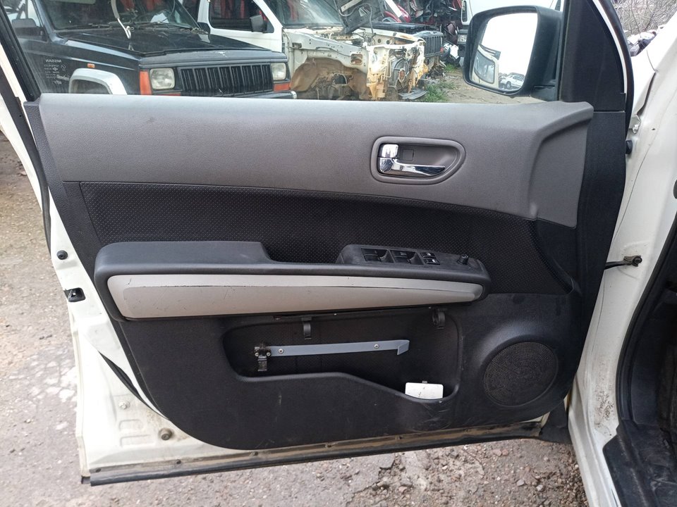 Left front door panel NISSAN XTRAIL (T31) 2.0 dCi 4x4 9066727 BParts