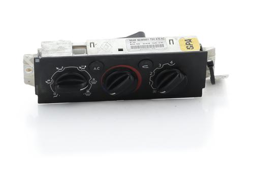 Used Climate control Climate control RENAULT MASTER II Van (FD) 2.5 dCi (FD01, FD02, FD21, FD22, FD31, FD32, FD3Y, FD71,... (120 hp) 36512594 36512594
