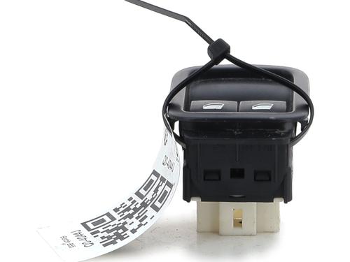 Left front window switch CITROËN C3 III (SX) 1.2 PureTech 82 | BP25992403I27 - Image 2