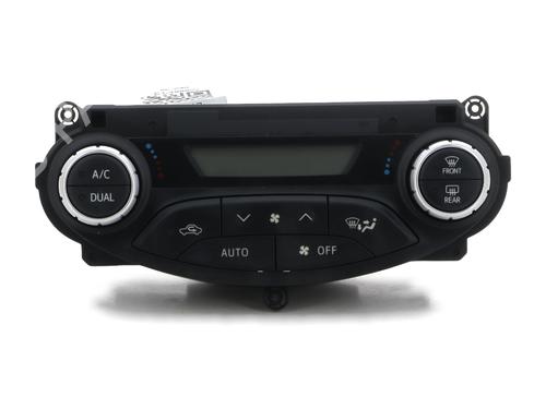 Used Climate control TOYOTA YARIS (_P13_) 1.5 (NSP131_) (112 hp) 24192486